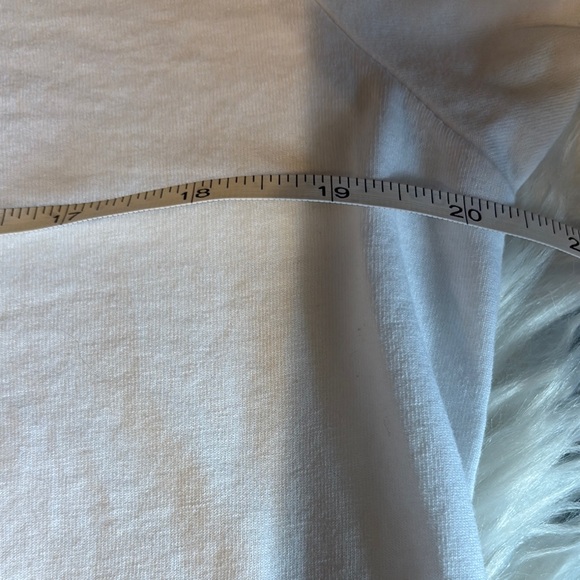 Nike White and Blue Short Sleeve Tee - Picture 8 of 9